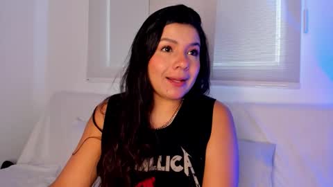 IG Yojanagomez  online show from January 12, 5:29 pm