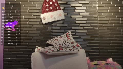 Mia online show from December 15, 5:02 am