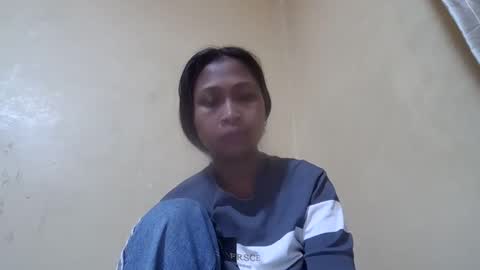 miah_land online show from September 12, 7:18 am