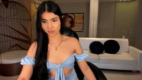 Call me Mia  online show from January 6, 9:07 pm