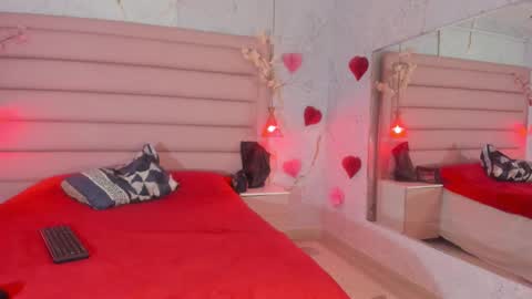 Mia 3 online show from March 2, 3:50 am