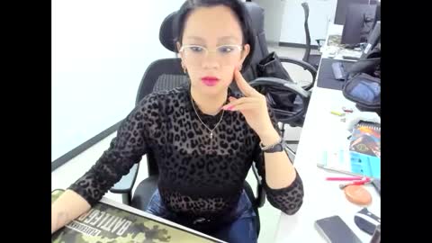 Mia  online show from January 8, 3:54 am