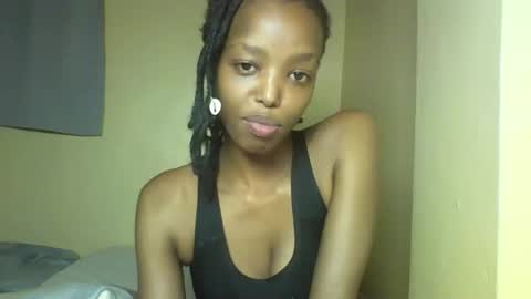 Muffin online show from February 1, 9:57 pm