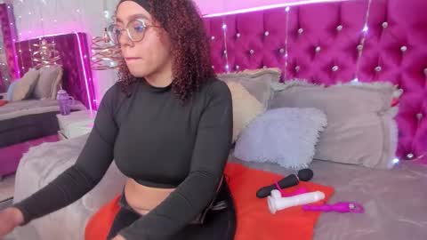 miamiller22 online show from January 13, 6:45 pm