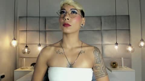 Mia Morgann online show from January 29, 12:02 pm