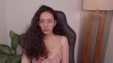 MIAPORTMANN online show from February 28, 2:49 pm