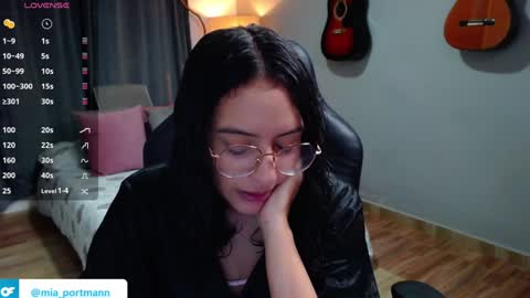 MIAPORTMANN online show from December 17, 8:32 pm