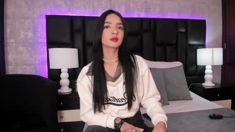 Mia Sweetth online show from December 27, 12:45 pm