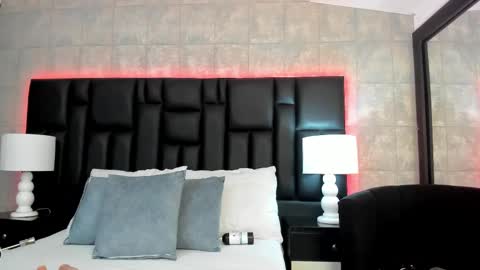 Mia Sweetth online show from March 11, 11:12 am