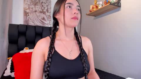 miavelvet1 online show from October 1, 3:00 am