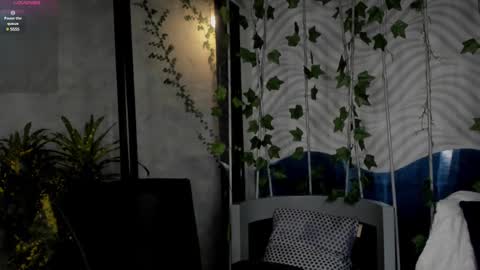 Mia online show from December 29, 3:22 am