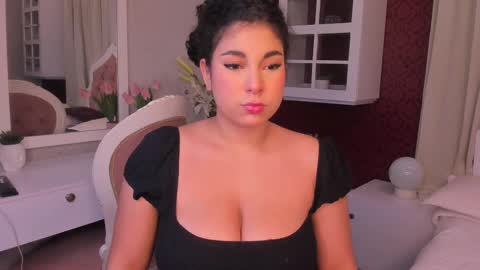 Mia online show from March 11, 3:14 am