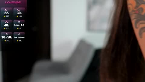 Mia online show from March 14, 5:41 am