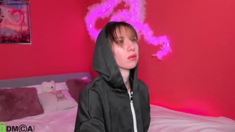 michele_mack online show from December 1, 2:26 am