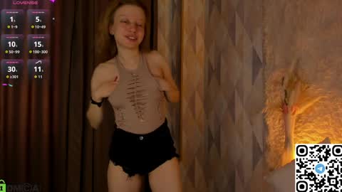 michelle_blond online show from April 11, 1:22 am