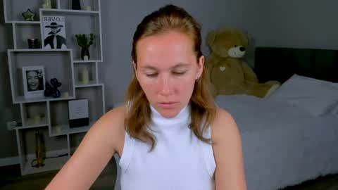 MichelleOrtis online show from April 21, 2:51 am