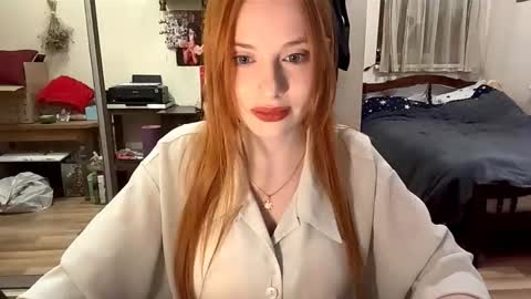 Foxy online show from February 5, 6:22 pm