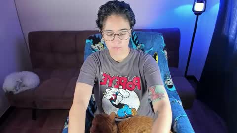 Blue online show from November 21, 3:25 pm