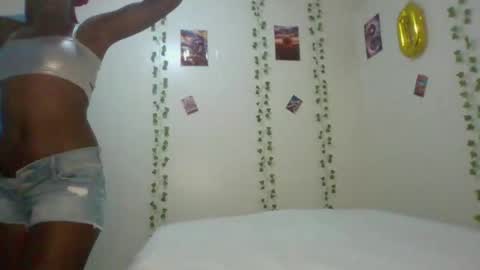 Naught Kelly online show from April 3, 8:29 pm