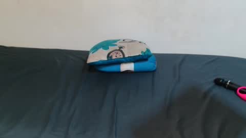 midnightsinx online show from October 10, 4:45 pm