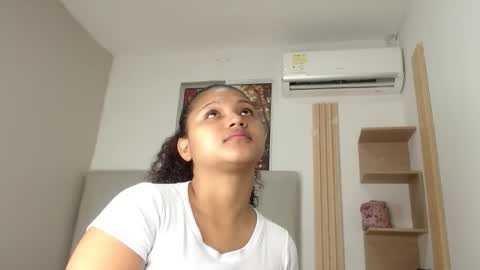 miel online show from February 10, 11:57 am