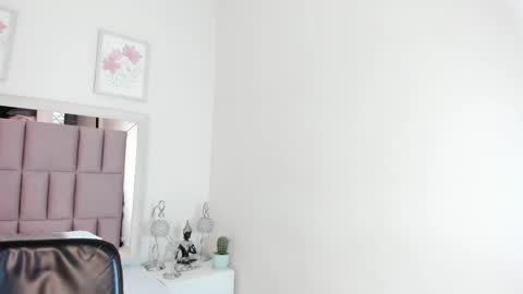 Mia  online show from February 23, 8:28 pm