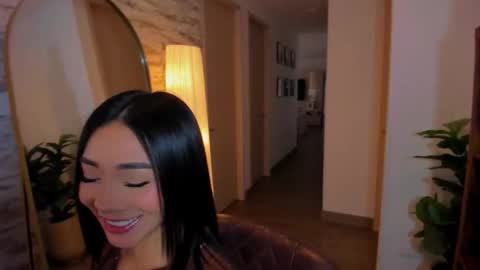 luisa online show from February 18, 12:59 pm