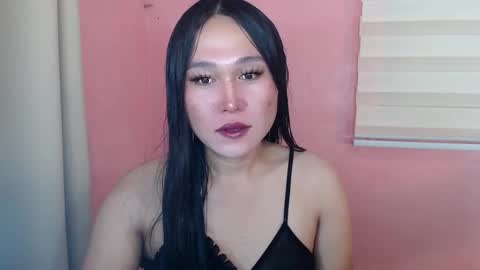 Hi im Avah online show from February 12, 12:44 pm