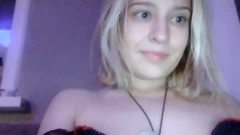 Mila 420 online show from October 16, 8:00 pm