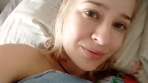 Mila 420 online show from September 18, 9:19 am