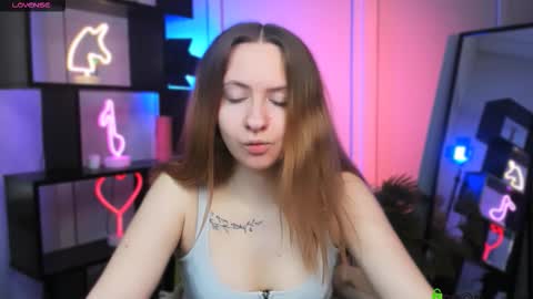 mila_glow online show from December 3, 12:18 pm