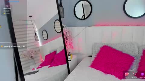 mila_hank online show from September 15, 2:14 pm