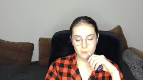 mila_keyy online show from February 13, 8:54 pm