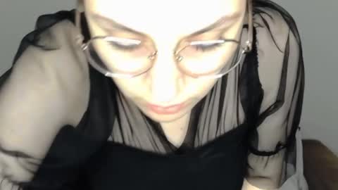 mila_keyy online show from May 13, 8:14 pm