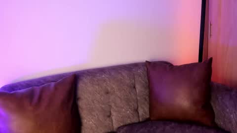     online show from November 5, 12:16 am