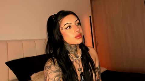     online show from January 9, 8:13 pm