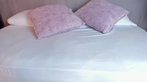 mila_pinkett online show from January 17, 7:54 pm