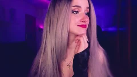 MiladyJolie online show from January 16, 2:40 am