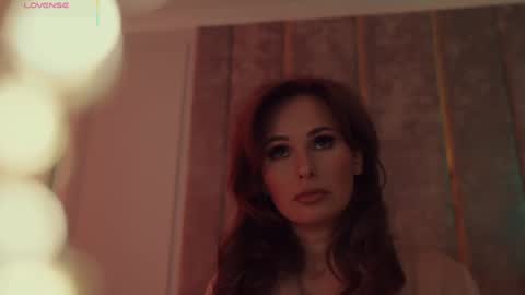        online show from October 4, 9:52 pm