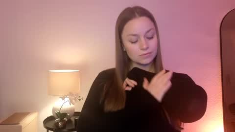 Mila Fleur online show from January 31, 8:32 am