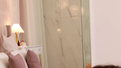 milaleoneli online show from March 24, 3:06 pm