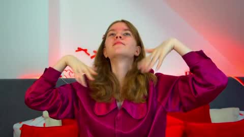 Mila online show from April 18, 6:38 am