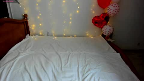 milana online show from February 28, 11:59 pm