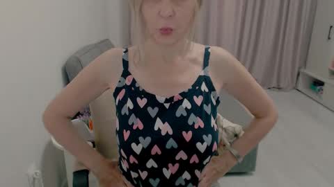 Milena online show from November 9, 4:52 am