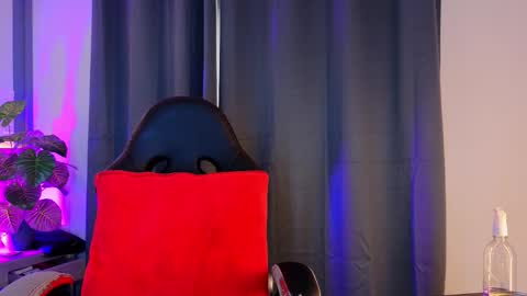 milena_lawson online show from September 11, 1:55 pm