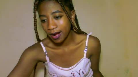 milennah online show from June 10, 11:20 am