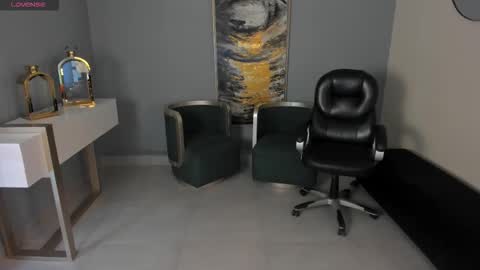 Miley Cruz  IG miley model23 online show from October 6, 11:16 am