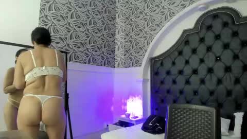 milf_march online show from April 22, 11:18 am