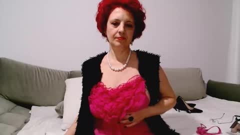 Milfsupreme online show from January 11, 10:15 pm