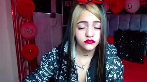 Violeta online show from February 19, 1:39 pm